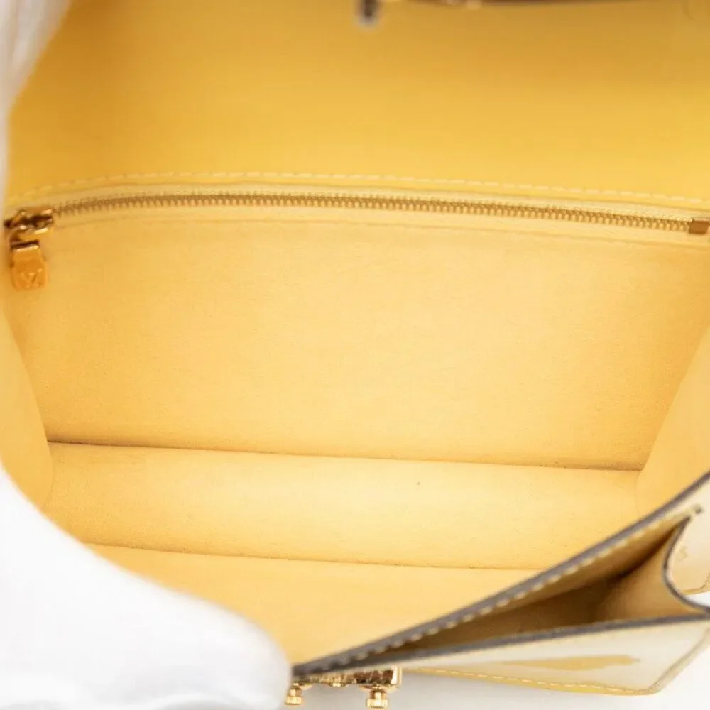 Louis Vuitton delivery duty